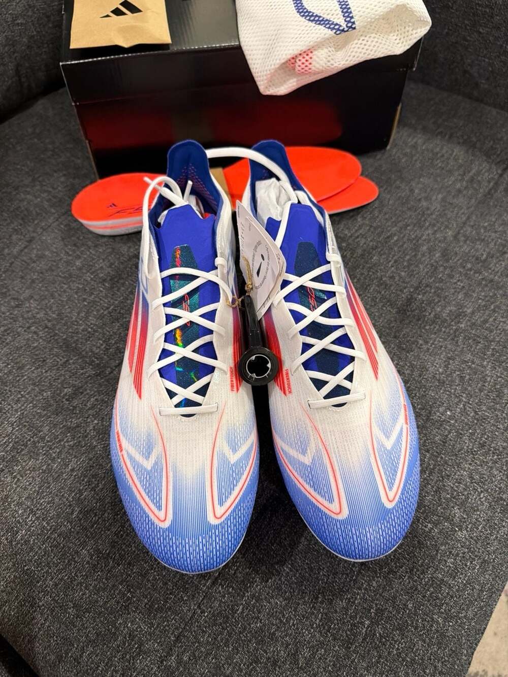 adidas F50 Elite SG Soccer Cleats Advancement Pack White/Solar Red/Lucid Blue -9 - Picture 2 of 10